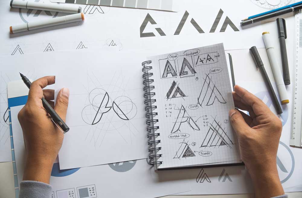 graphic-designer-sketch-design-logo-(2)